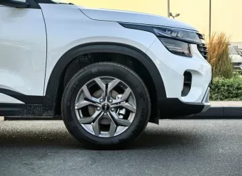 Kia Seltos 1.5L 2025 Model Year Comfort Full option White Color Exterior