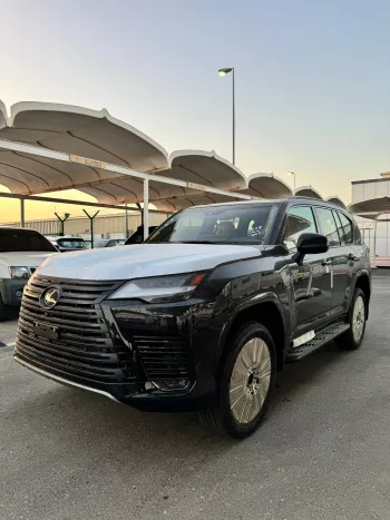 LEXUS LX600 VIP 2025 MODEL YEAR 3.5L FULL OPTION BLACK COLOR EXTERIOR