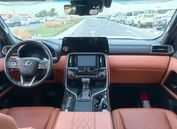 لكزس LX 600 VIP 3.5L توين تيربو جديدة 2025 أبيض 