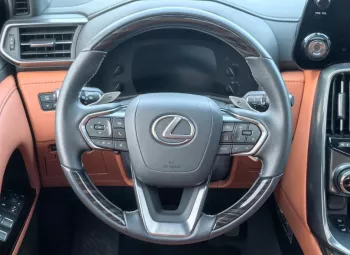 لكزس LX 600 VIP 3.5L توين تيربو جديدة 2025 أبيض 