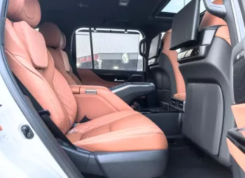 لكزس LX 600 VIP 3.5L توين تيربو جديدة 2025 أبيض 