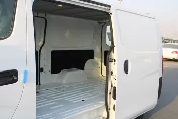 NISSAN URVAN 2025 MODEL YEAR PETROL 3 SEATER DELIVERY VAN STANDARD ROOF