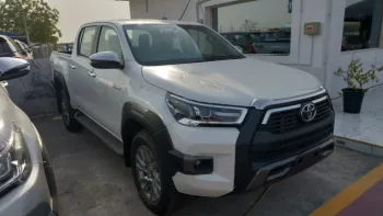 Toyota Hilux 2025 Model Year 2.8L Diesel Black Color Exterior