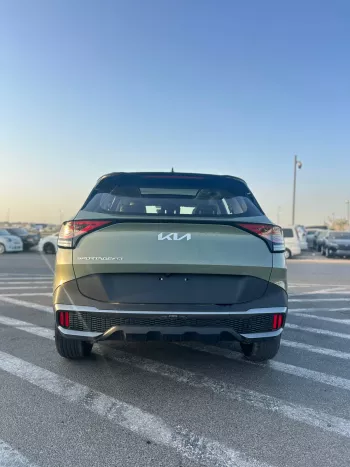 Kia Sportage 2.0L FWD 2025 Model Year Gray Color Exterior