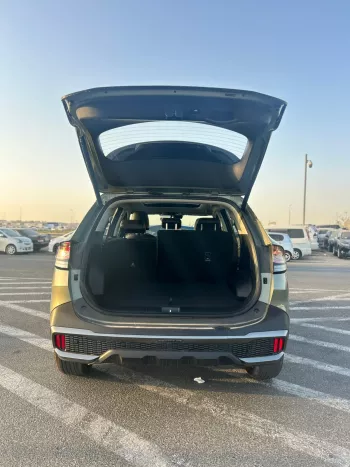 Kia Sportage 2.0L FWD 2025 Model Year Gray Color Exterior