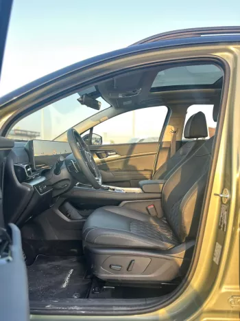 Kia Sportage 2.0L FWD 2025 Model Year Gray Color Exterior
