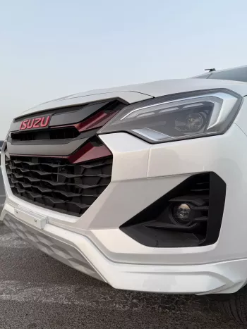 Isuzu D-Max GT 3.0L Crew Cab 4WD 2025 Model Year White Color