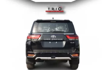 TOYOTA LAND CRUISER VXR 3.5L HYBRID 2025 MODEL YEAR BLACK COLOR