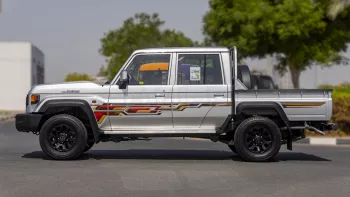 TOYOTA LAND CRUISER LC 79 DC 2.8L 2025 MODEL YEAR SILVER COLOR