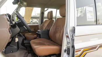 TOYOTA LAND CRUISER LC 79 DC 2.8L 2025 MODEL YEAR SILVER COLOR