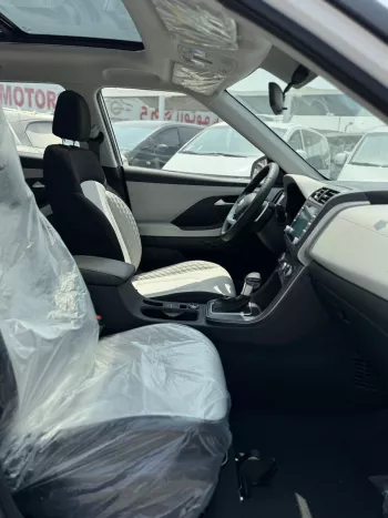 Brand New Hyundai Creta 2025 Model Year White Color Exterior 