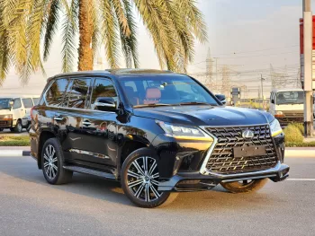 Lexus LX570 5.7L V8 Original 7 Seats 2020 Model Year Green Color Exterior