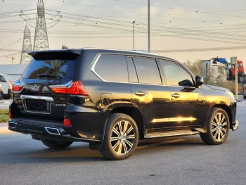 Lexus LX570 5.7L V8 Original 7 Seats 2020 Model Year Green Color Exterior