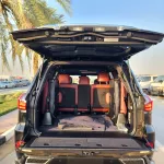 Lexus LX570 5.7L V8 Original 7 Seats 2020 Model Year Green Color Exterior - Thumbnail 6