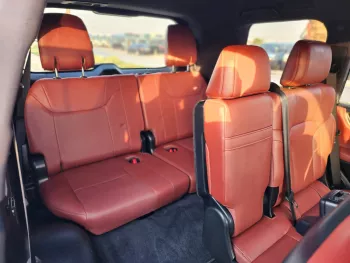 Lexus LX570 5.7L V8 Original 7 Seats 2020 Model Year Green Color Exterior