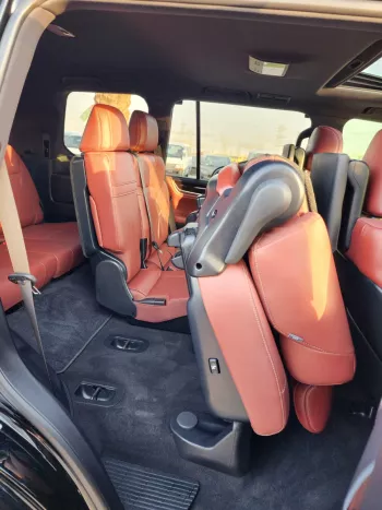 Lexus LX570 5.7L V8 Original 7 Seats 2020 Model Year Green Color Exterior