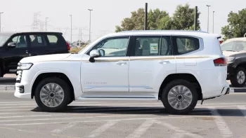 TOYOTA LANDCRUISER LC300 VXR 2025 MODEL YEAR BLACK COLOR EXTERIOR