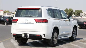 TOYOTA LANDCRUISER LC300 VXR 2025 MODEL YEAR BLACK COLOR EXTERIOR