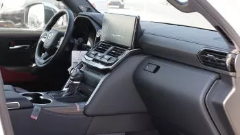 TOYOTA LANDCRUISER LC300 VXR 2025 MODEL YEAR BLACK COLOR EXTERIOR