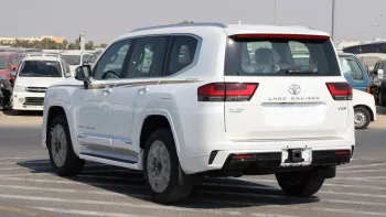 TOYOTA LANDCRUISER LC300 VXR 2025 MODEL YEAR BLACK COLOR EXTERIOR