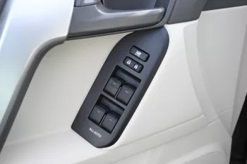 Toyota Prado TX.l 4.0L Petrol 4WD 2023 Model Year Black Color Exterior 