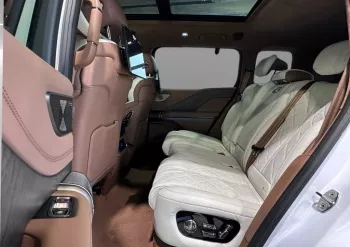 YangWang U8 2.0L Petrol V4 2025 Model Year White Color Exterior 