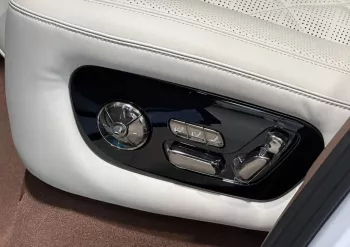 YangWang U8 2.0L Petrol V4 2025 Model Year White Color Exterior 