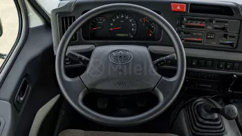 TOYOTA COASTER 4.2L 2025 MODEL YEAR WHITE COLOR EXTERIOR