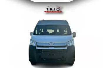 Toyota Hiace 2.8L Diesel 2026 Model Year Manual 13 seater Ready for export