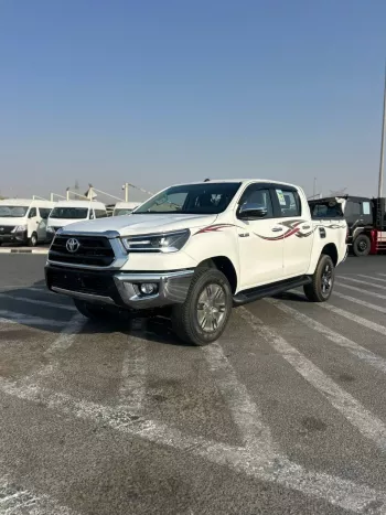Toyota Hilux SR.5 2.7L Petrol 2025 Model Year White Color Exterior 