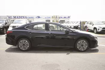 Toyota Camry GLE 2.5L Petrol 2025 Model Year Black Color Exterior