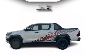 TOYOTA HILUX ADVENTURE 4.0L PETROL AT 2025 MODEL YEAR WHITE COLOR