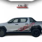 TOYOTA HILUX ADVENTURE 4.0L PETROL AT 2025 MODEL YEAR WHITE COLOR - Thumbnail 3