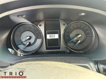 TOYOTA HILUX ADVENTURE 4.0L PETROL AT 2025 MODEL YEAR WHITE COLOR
