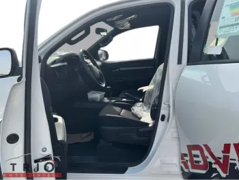 TOYOTA HILUX ADVENTURE 4.0L PETROL AT 2025 MODEL YEAR WHITE COLOR