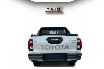 TOYOTA HILUX ADVENTURE 4.0L PETROL AT 2025 MODEL YEAR WHITE COLOR