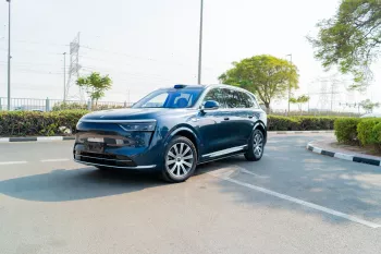 Aito M8 1.5T turbo Charged 2025 Model Year Blue Color Exterior Blue