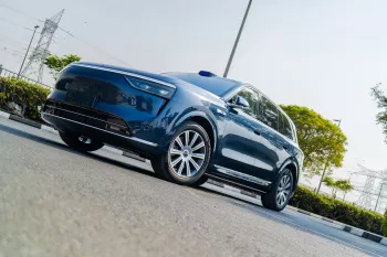 Aito M8 1.5T turbo Charged 2025 Model Year Blue Color Exterior Blue