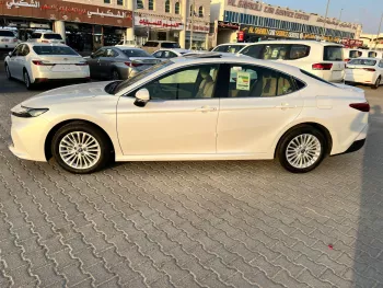 Toyota Camry XLE 2.5L Hybrid 2025 Model Year White Color Exterior  