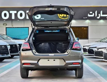 Suzuki Swift GLX Petrol FWD 2026 Model Year Brown Color Exterior