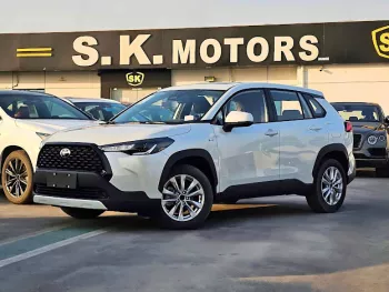  Toyota Corolla Cross 2.0L Hybrid 2025 Model Year White Color Exterior