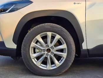  Toyota Corolla Cross 2.0L Hybrid 2025 Model Year White Color Exterior