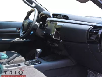 TOYOTA HILUX ADVENTURE 4.0L PETROL 2025 MODEL YEAR BLACK COLOR ( OMAN SPEC )