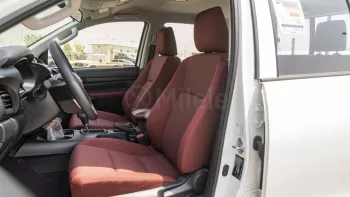 TOYOTA HILUX DC GUN 125 2.4 2025 MODEL YEAR WHITE COLOR EXTERIOR
