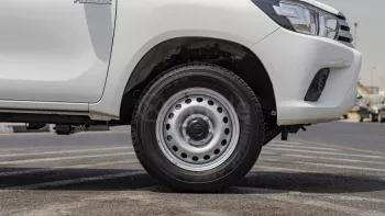 TOYOTA HILUX DC GUN 125 2.4 2025 MODEL YEAR WHITE COLOR EXTERIOR