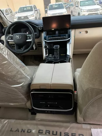 Toyota Land Cruiser GX.R 3.5L Twin Turbo 2025 Model Year Black Color Exterior 