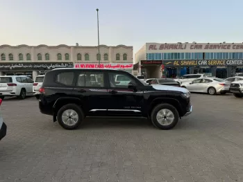 Toyota Land Cruiser GX.R 3.5L Twin Turbo 2025 Model Year Black Color Exterior 