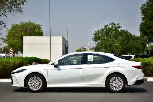 TOYOTA CAMRY HYBRID LE-G 2025 MODEL YEAR 2.5L 5-SEATER ECVT-EURO 4