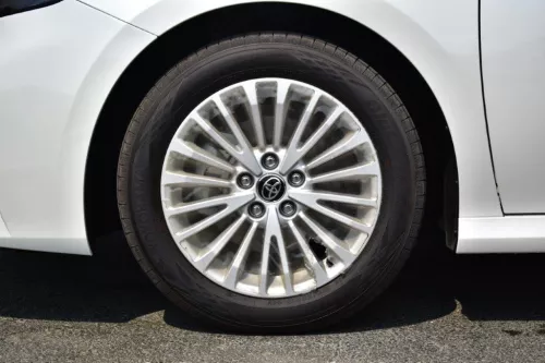 TOYOTA CAMRY HYBRID LE-G 2025 MODEL YEAR 2.5L 5-SEATER ECVT-EURO 4