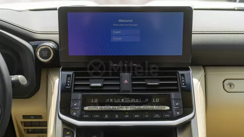 TOYOTA LAND CRUISER 300 VXR 3.3L 2025 MODEL YEAR WHITE COLOR